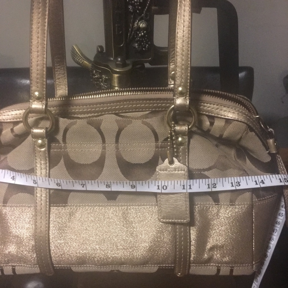 Coach Bag - Picture 2 of 7